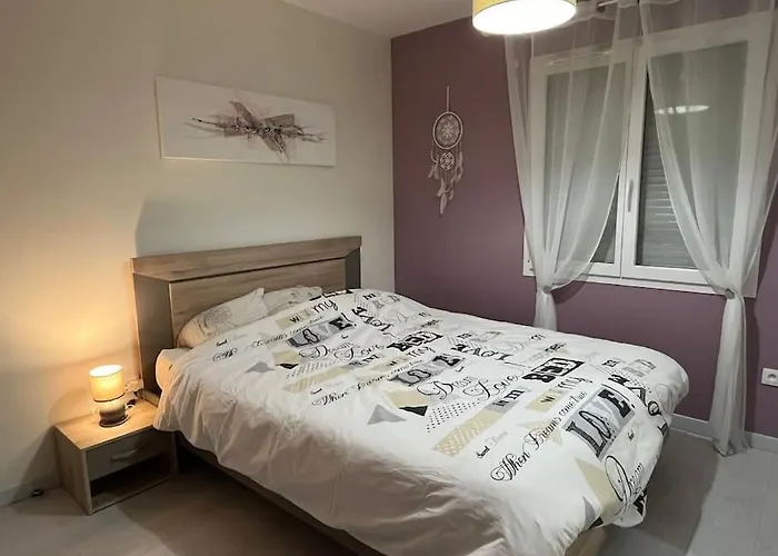 Maison A Elix Le Chateau Βίλα *