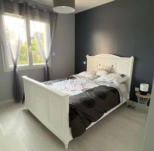 Βίλα Maison A Elix Le Chateau